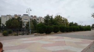 В море шторм. Погода в Крыму. Песчаные пляжи Заозёрное