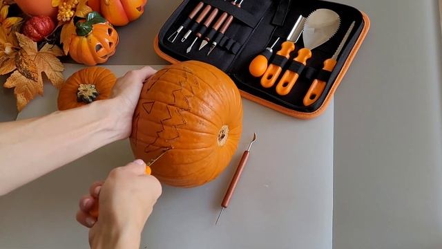 How to carve a pumpkin for Halloween. Come tagliare la zucca. Вырезаем тыкву на Хэллоуинг. смотреть онлайн