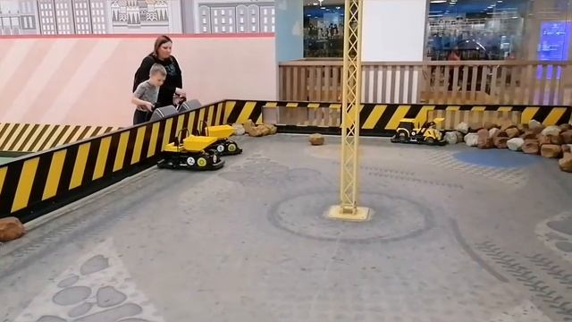 Строительная площадка для детей
