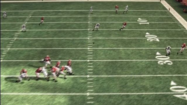 NCAA Football 11 Tips & Tricks: Effectively Using the PA Pass смотреть онлайн