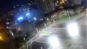 ?? Полное видео упавшей бомбы в Белгороде.
Белой машине очень сильно повезло.