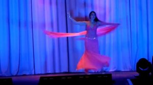 Шоу -беллиданс. Восточные танцы с платком.