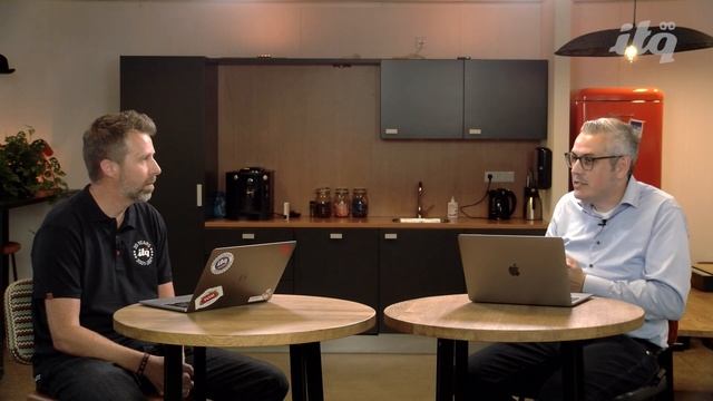 VMware helps customers as they move from a cloud-first to a cloud-smart strategy - Pre VMworld 2021 смотреть онлайн