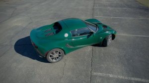 Lotus Elise drone orbit - British Racing Green