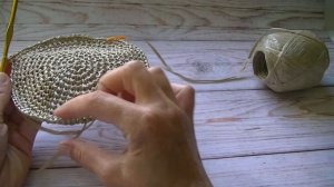 Вяжем летнюю шляпку из пряжи рафия крючком .Шляпа канотье