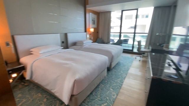 4K Hilton Dubai Palm Jumeirah 5* Dubai NEW Hotel! Новый отель на Пальме ? смотреть онлайн