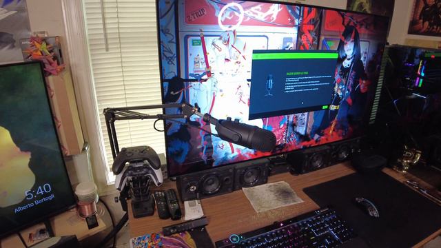 Razer Seiren V2 Pro Unboxing & Set Up + Mic Test смотреть онлайн