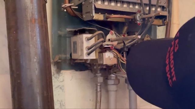 Газовая колонка течет вода Ремонт газовых колонок капает вода Ремонт Бытовой Техники смотреть онлайн