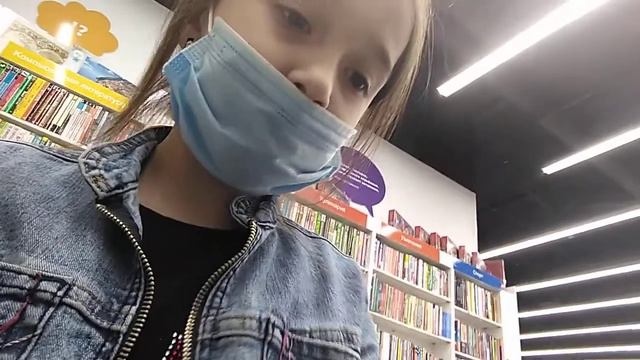 Влог/Vlog показываю концелярию 🌹 моя вечерняя прогулка. Грозный🌺