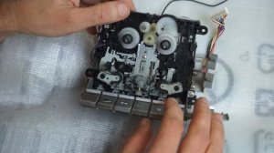 Тех. уголок Винтика и Шпунтика. Sharp 939/940. Заклинены карманы, не нажимаются кнопки. Что делать?