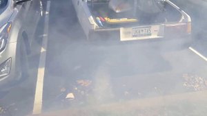 1982 Peugeot 505 Turbo Diesel cold start.
