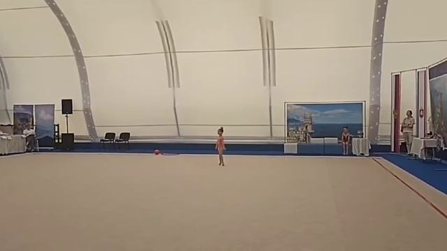 Художественная гимнастика, всероссийские соревнования, самая маленькая участница смотреть онлайн