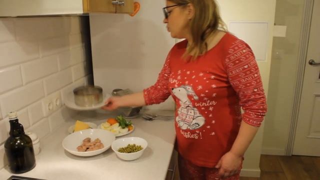 Очень вкусный салат из печени трески. Салат "Танюшкин", салат за пять минут,