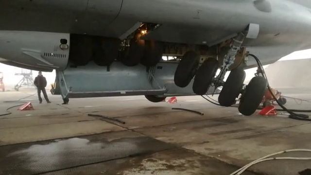 Работа шасси Ил-76 смотреть онлайн