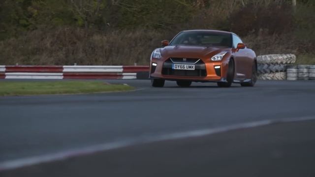 Yofu - На Вокал | Nissan GTR R-35 | Rusev смотреть онлайн