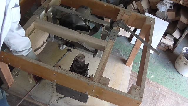 Простой и доступный способ механизировать наклон пильного диска. смотреть онлайн