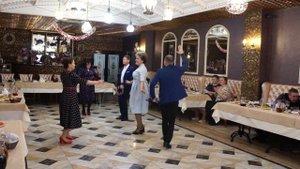 Анатолий Зарецких   и Володя Матвеев  на юбилее зажигают