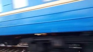 Электровоз ВЛ10-1490 с суперприветливой бригадой и пассажирским поездом прибывает на станцию