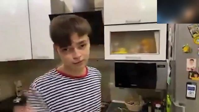 РЕАКЦИЯ РОСТИКА НА ВИДЕО С ЕГО НОВОЙ ПРИЧЕСКОЙ смотреть онлайн