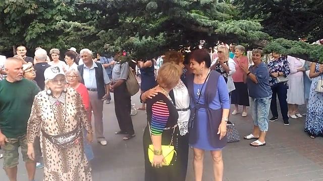 Танцы на Приморском бульваре - Севастополь - 18.08.19 - День Авиации - Певец Сергей Соков