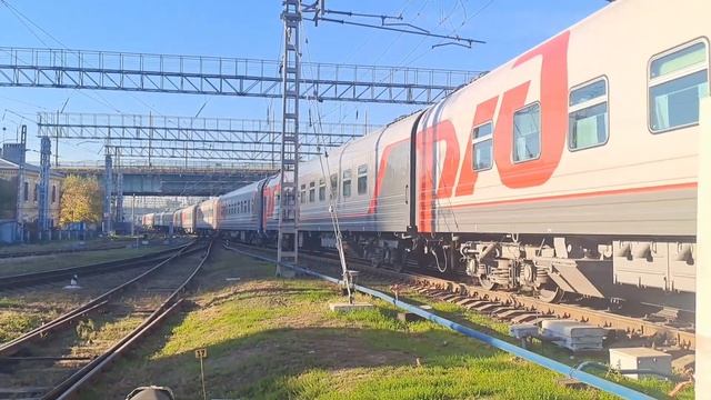 "Осенний кирпич!" ЭП1-120 с поездом №382Я Москва - Грозный смотреть онлайн