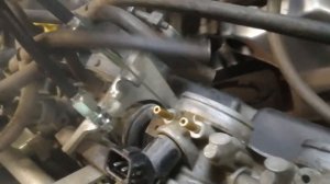 Накидываем тросы газа на Honda Hornet 900