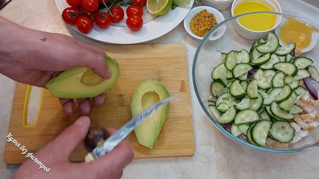 ВЕСЕННИЙ САЛАТ с курицей в кисло сладком пряном соусе. Рецепт вкусного салата смотреть онлайн