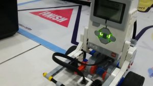 Lego ev3 mindstorms robot hockey