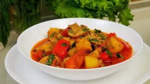 С УДОВОЛЬСТВИЕМ едят даже МЯСОЕДЫ. Рагу с КАРТОШКОЙ и ГРИБАМИ, цыганка готовит.