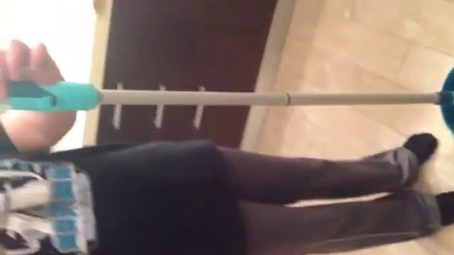 Как работает швабра с отжимом Leifheit смотреть онлайн