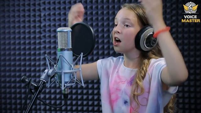 Марфа Николаева 9 лет "Добрые песни" VoiceMaster Санкт-Петербург июль 2016 смотреть онлайн