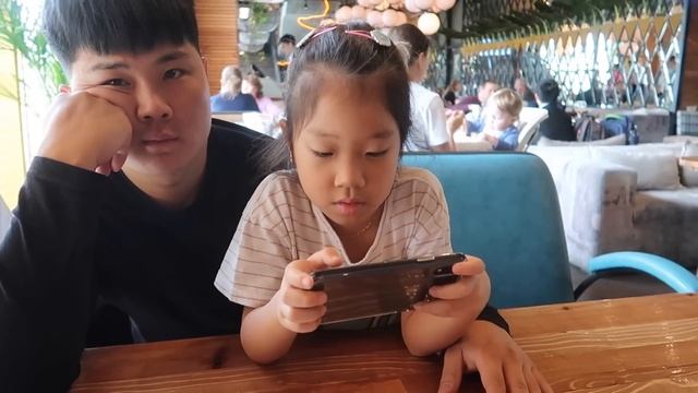 ВЛОГ БЕШЕНЫЙ ШОПИНГ для всей семьи! ОБЛОМ С НОВЫМ ПАЛЬТО! : 21 09 19 смотреть онлайн