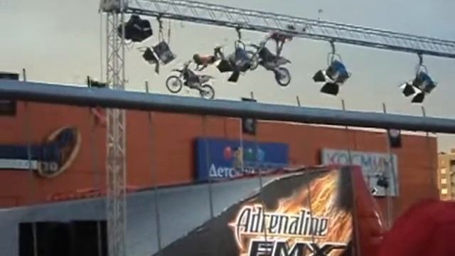 МОТОФРИСТАЙЛ ШОУ Adrenaline FMX Rush смотреть онлайн