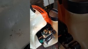 Stihl fs 38 гибкий вал, карбюратор с заглушенным ускорительным поршнем.