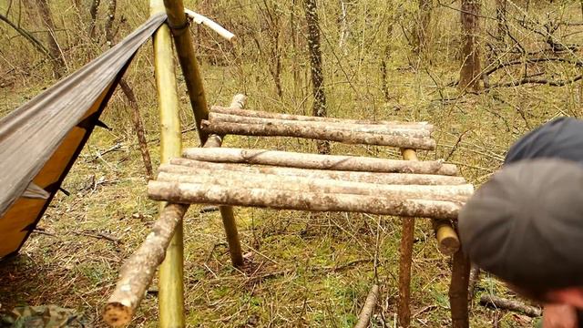 Solo Overnight Soaking Wet Building an Emergency Shelter in the Rain and Campfire T-Bone Steak смотреть онлайн