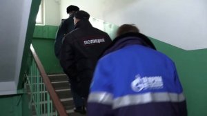 Сотрудники МЧС России проводят профилактические беседы по безопасному использованию газа в быту