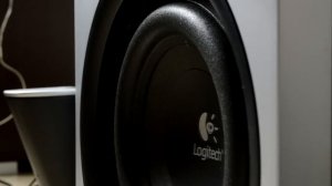 How to remove Logitech Z-2300 grill + subwoofer excursion bass test
