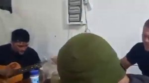 Чёрный берет на нас одет
