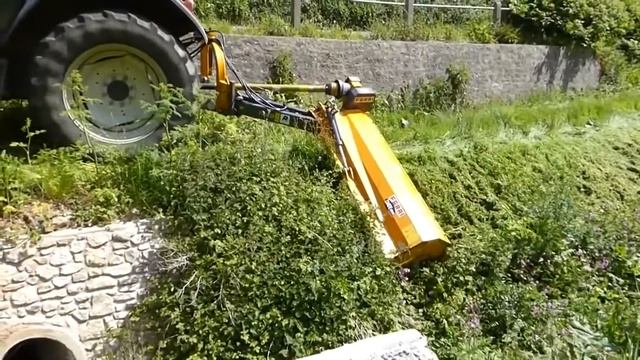 Косилка смещаемая FERRI ZMTE 2000 смотреть онлайн