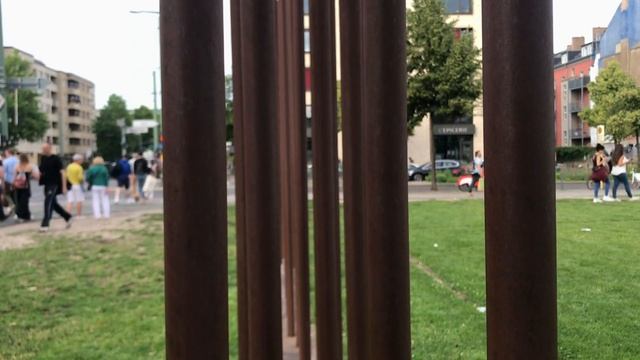 TOUR: MAUERPARK & MEMORIAL DO MURO DE BERLIM смотреть онлайн