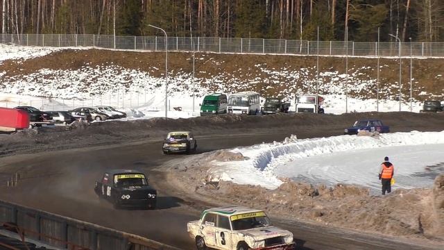Трековые автогонки 2022. Соревнования NASCAR класс Легенды СССР / гоночный эксперимент (13.02.2022)