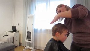 Постригаю сына/классическая стрижка для мальчика