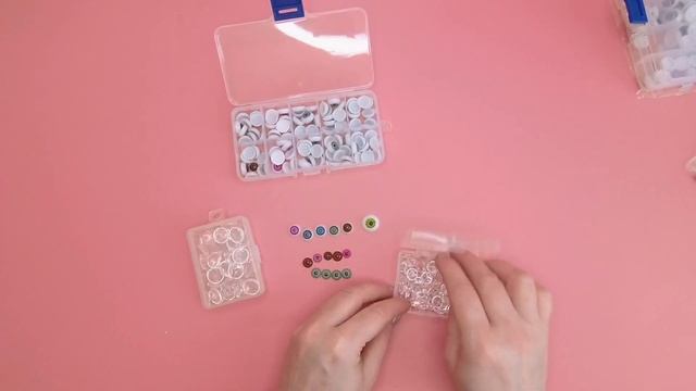 ИЗ ЧЕГО СДЕЛАТЬ КУКЛУ . КАПРОН, ИГЛЫ, НИТКИ, СИНТЕПОН .