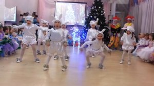 Танец зайчиков