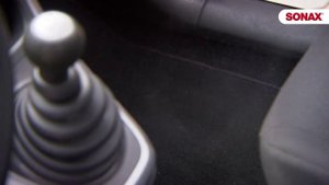 Как убрать неприятный запах в автомобиле?