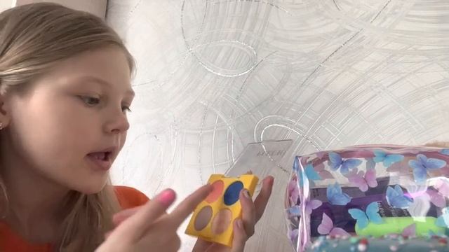 СОБИРАЮ КОСМЕТИЧКУ В МОСКВУ??ВЗЯЛА ВСЮ СВОЮ КОСМЕТИКУ? смотреть онлайн