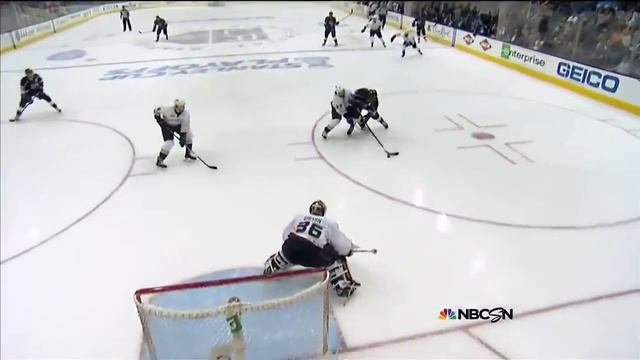Gibson dives to his left to rob Doughty смотреть онлайн