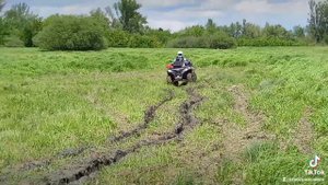 cf moto 850 maxxis zilla 28"