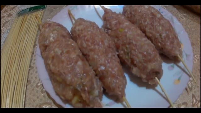 Люля кебаб с сыром + Картошкой и грибами! ПАЛЬЧИКИ ОБЛИЖЕШ...! смотреть онлайн