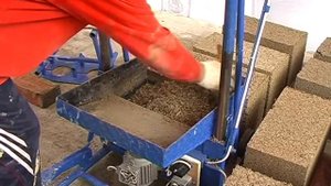 Вибростанок для изготовления стеновых опилкобетонных блоков